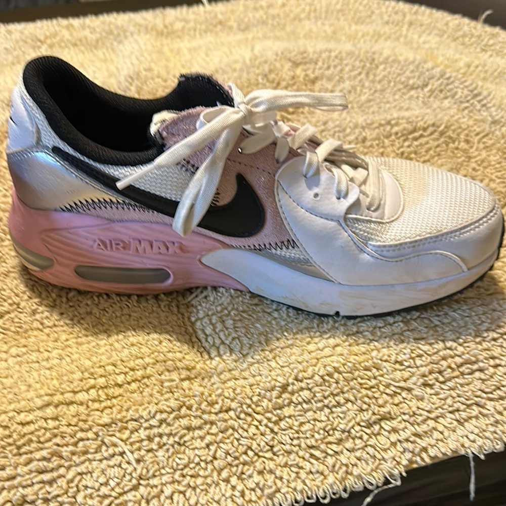 Nike Women's Air Max Sneakers - White and Pink - Picture 3 of 14
